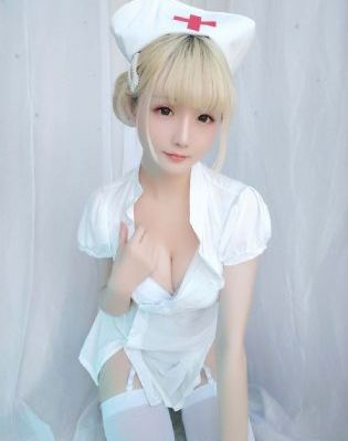 美女的内裤被男生摸_BD韩语神马在线观看